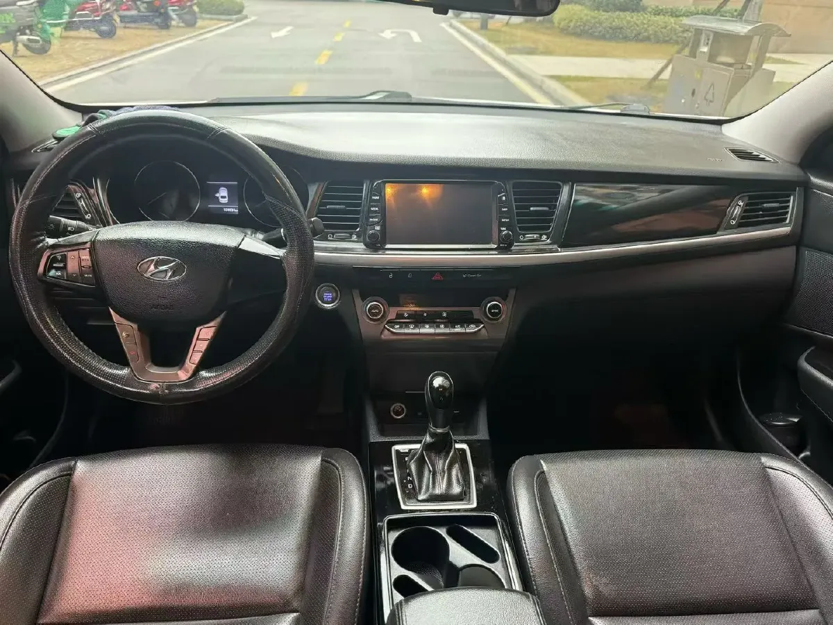 2017 Hyundai Mistra 1.8L 143HP L4 6AT,autocango,china used car exporter,china ev exporter,chinese used car exporter,chinese used ev exporter