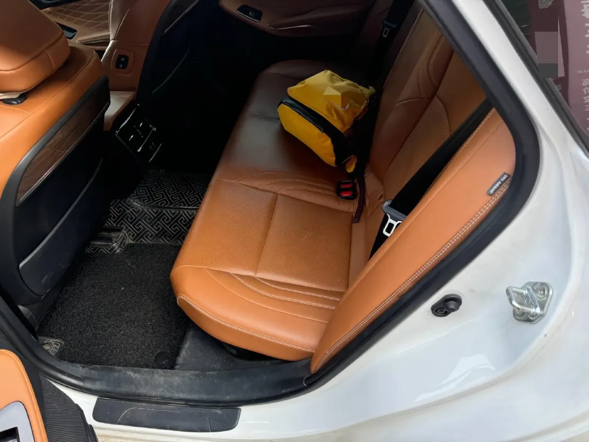 2024 Toyota Avalon 2.0L 152HP L4 E-CVT Hybrid,autocango,china used car exporter,china ev exporter,chinese used car exporter,chinese used ev exporter