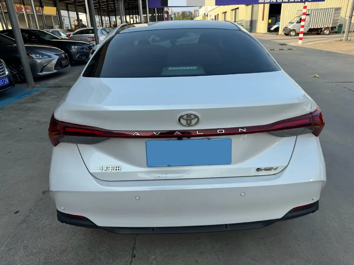 2024 Toyota Avalon 2.0L 152HP L4 E-CVT Hybrid,autocango,china used car exporter,china ev exporter,chinese used car exporter,chinese used ev exporter