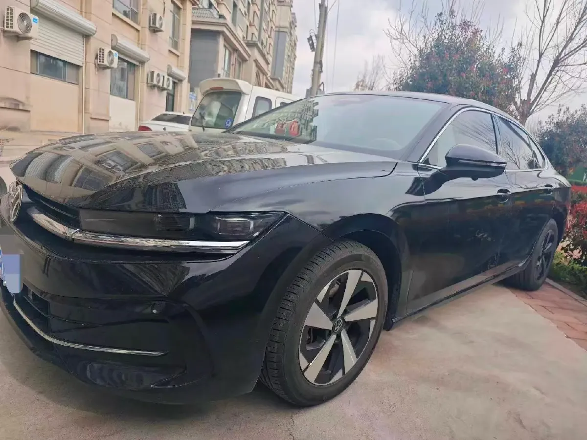 2024 Volkswagen Magotan 1.5T 160HP L4 7DCT,autocango,china used car exporter,china ev exporter,chinese used car exporter,chinese used ev exporter