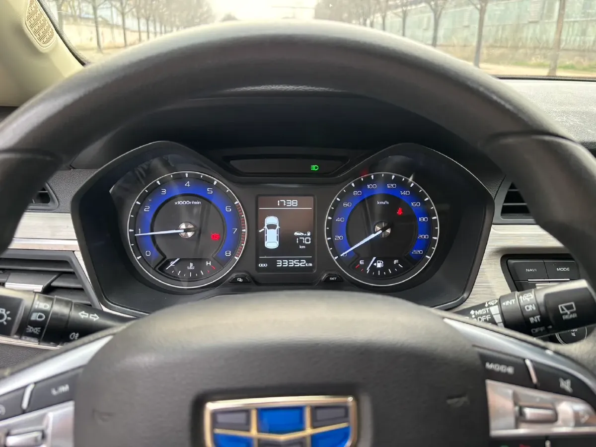 2018 WuLing HongGuang 1.5L 105HP L4 5MT,autocango,china used car exporter,china ev exporter,chinese used car exporter,chinese used ev exporter