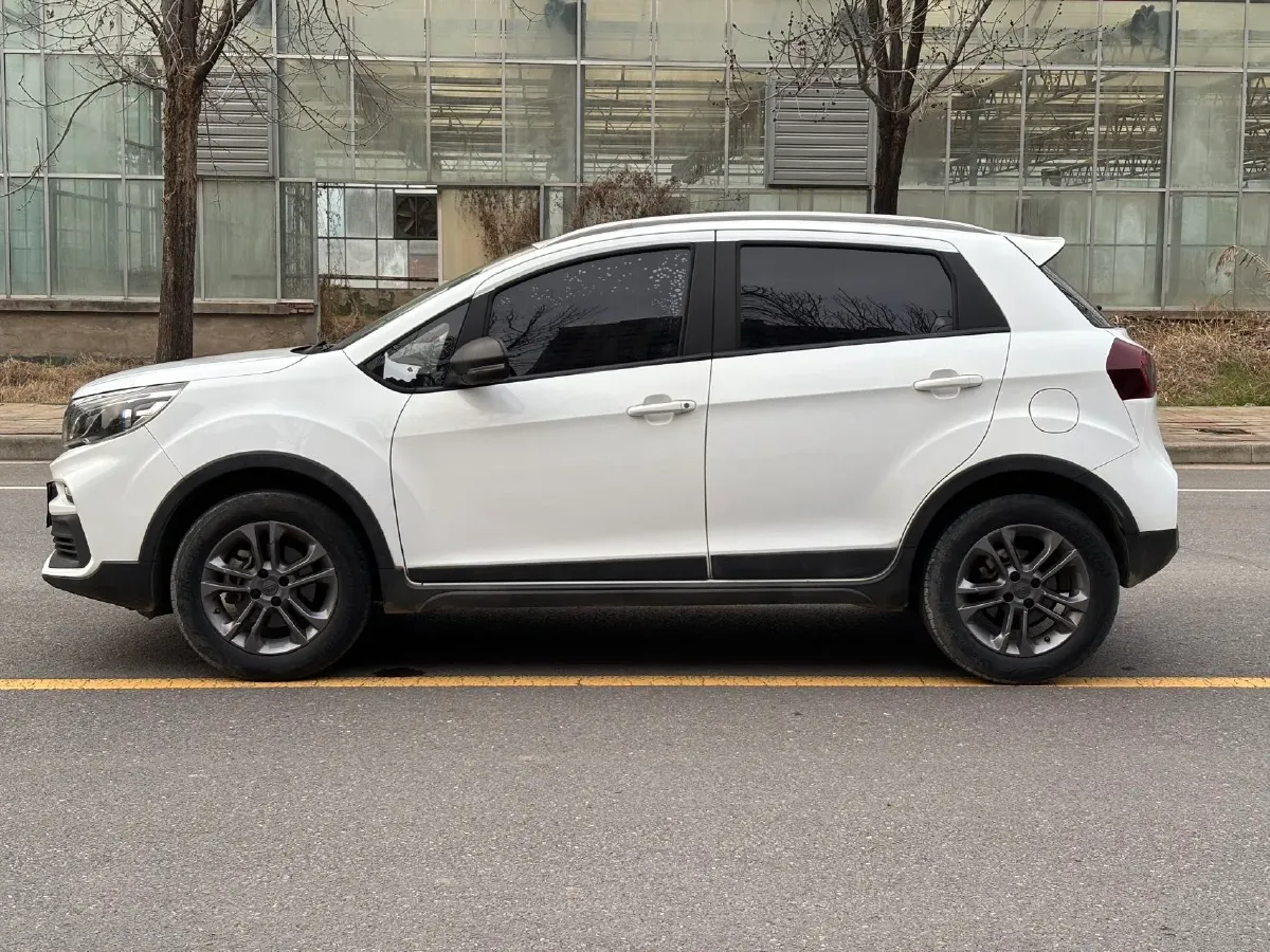 2018 WuLing HongGuang 1.5L 105HP L4 5MT,autocango,china used car exporter,china ev exporter,chinese used car exporter,chinese used ev exporter