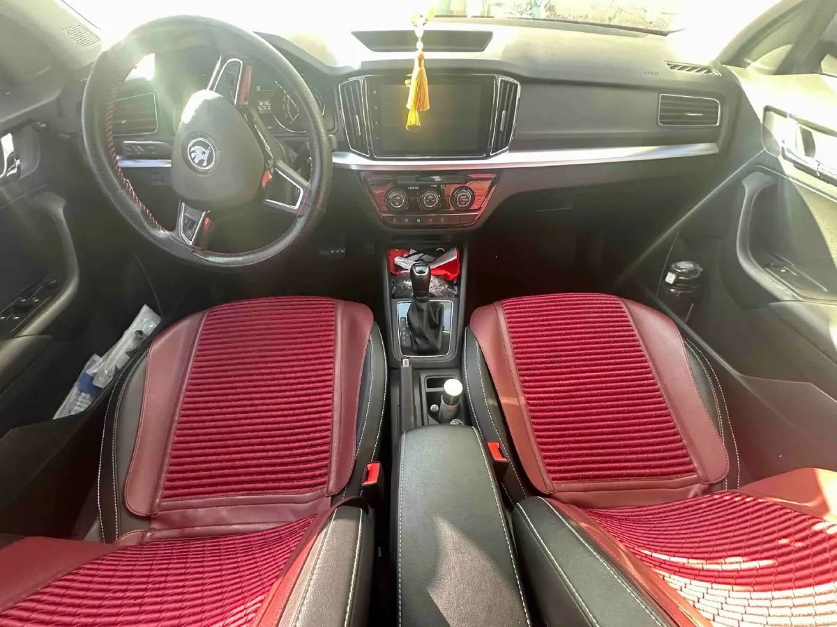 2023 Skoda Kamiq 1.5L 109HP L4 6AT,autocango,china used car exporter,china ev exporter,chinese used car exporter,chinese used ev exporter