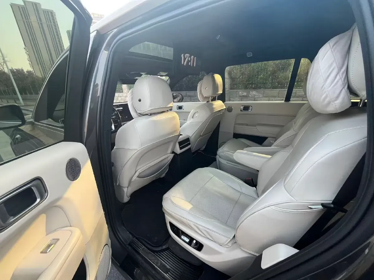 2022 Li L9 Range Extended 154HP REEV 42.6KWH,autocango,china used car exporter,china ev exporter,chinese used car exporter,chinese used ev exporter