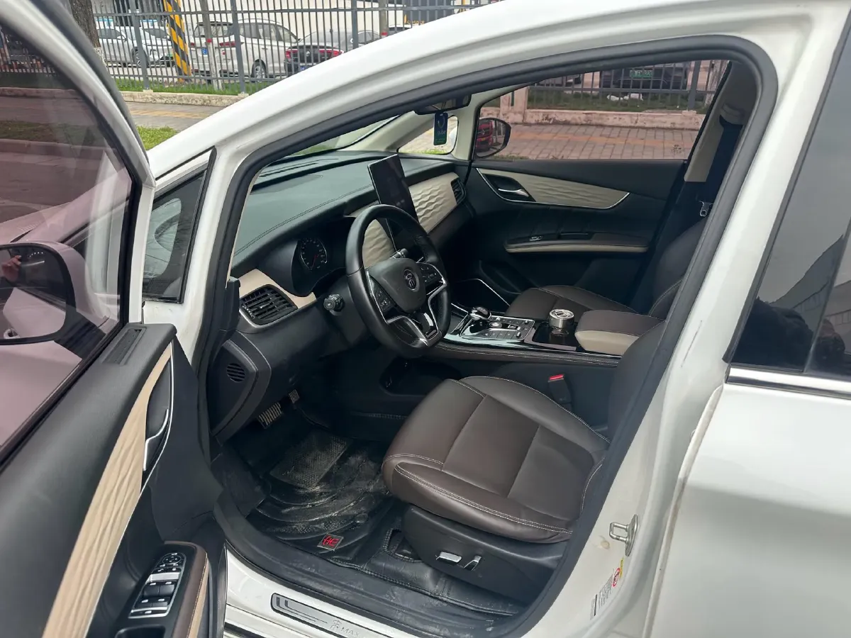 2022 Exceed LXC-DM 1.5T 156HP L4 3DHT PHEV 19.27KWH,autocango,china used car exporter,china ev exporter,chinese used car exporter,chinese used ev exporter