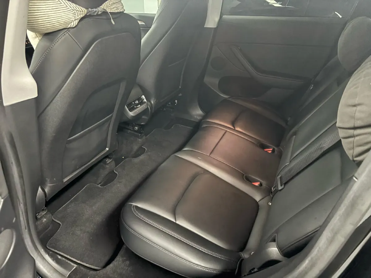 2022 Tesla Model Y BEV 60KWH,autocango,china used car exporter,china ev exporter,chinese used car exporter,chinese used ev exporter