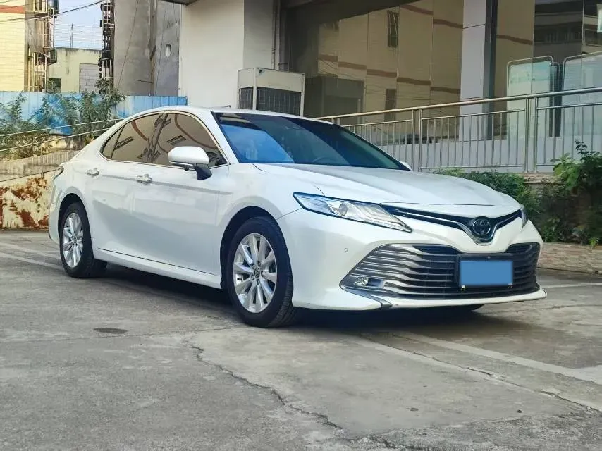 2018 Toyota Camry 2.0L 169HP L4 6AT,autocango,china used car exporter,china ev exporter,chinese used car exporter,chinese used ev exporter