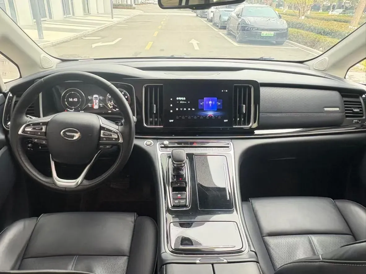 2021 GAC Trumpchi M8 2.0T 252HP L4 8AT,autocango,china used car exporter,china ev exporter,chinese used car exporter,chinese used ev exporter