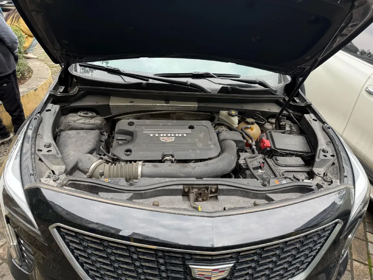 2020 Cadillac XT4 2.0T 237HP L4 9AT,autocango,china used car exporter,china ev exporter,chinese used car exporter,chinese used ev exporter
