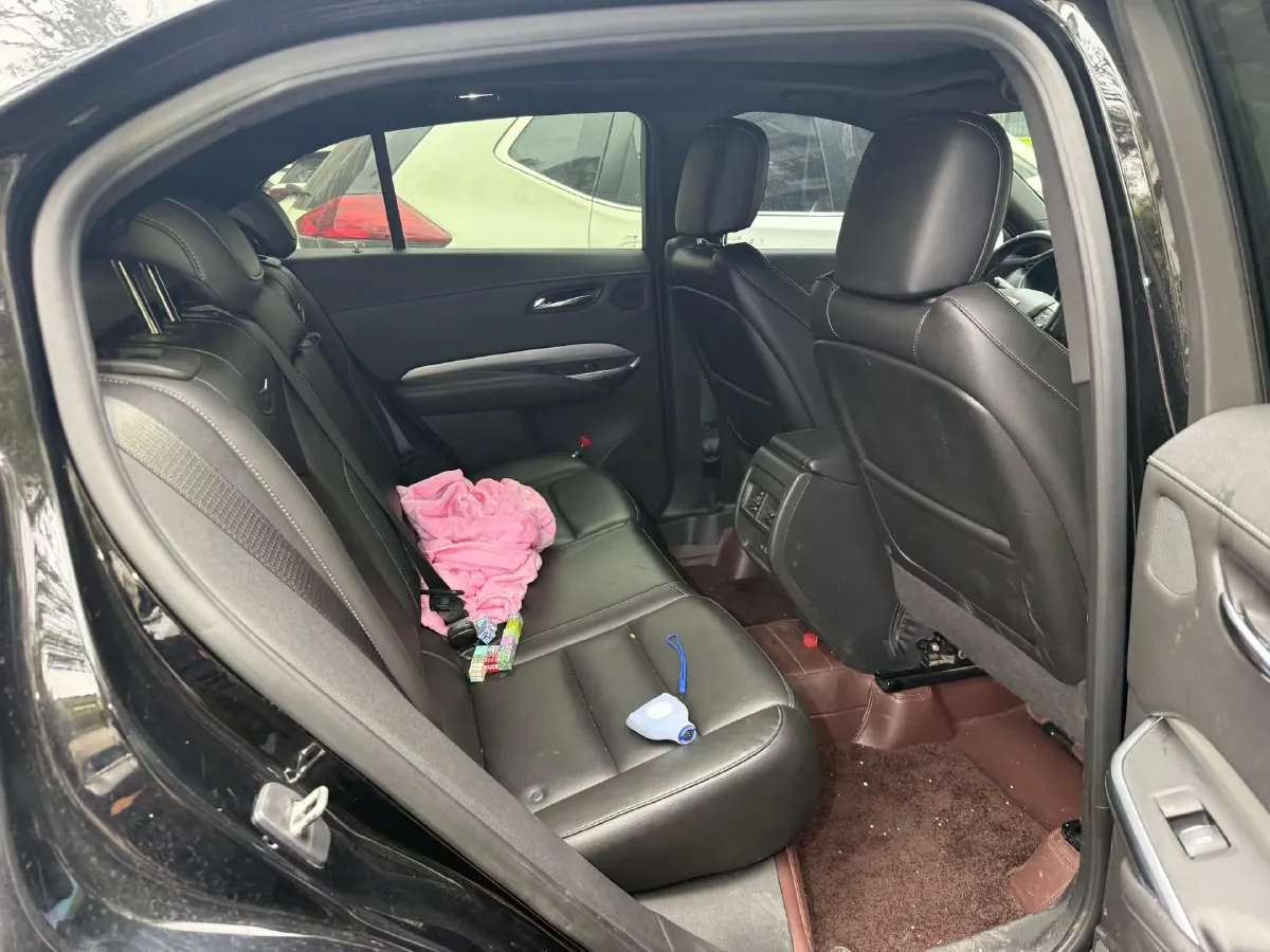 2020 Cadillac XT4 2.0T 237HP L4 9AT,autocango,china used car exporter,china ev exporter,chinese used car exporter,chinese used ev exporter