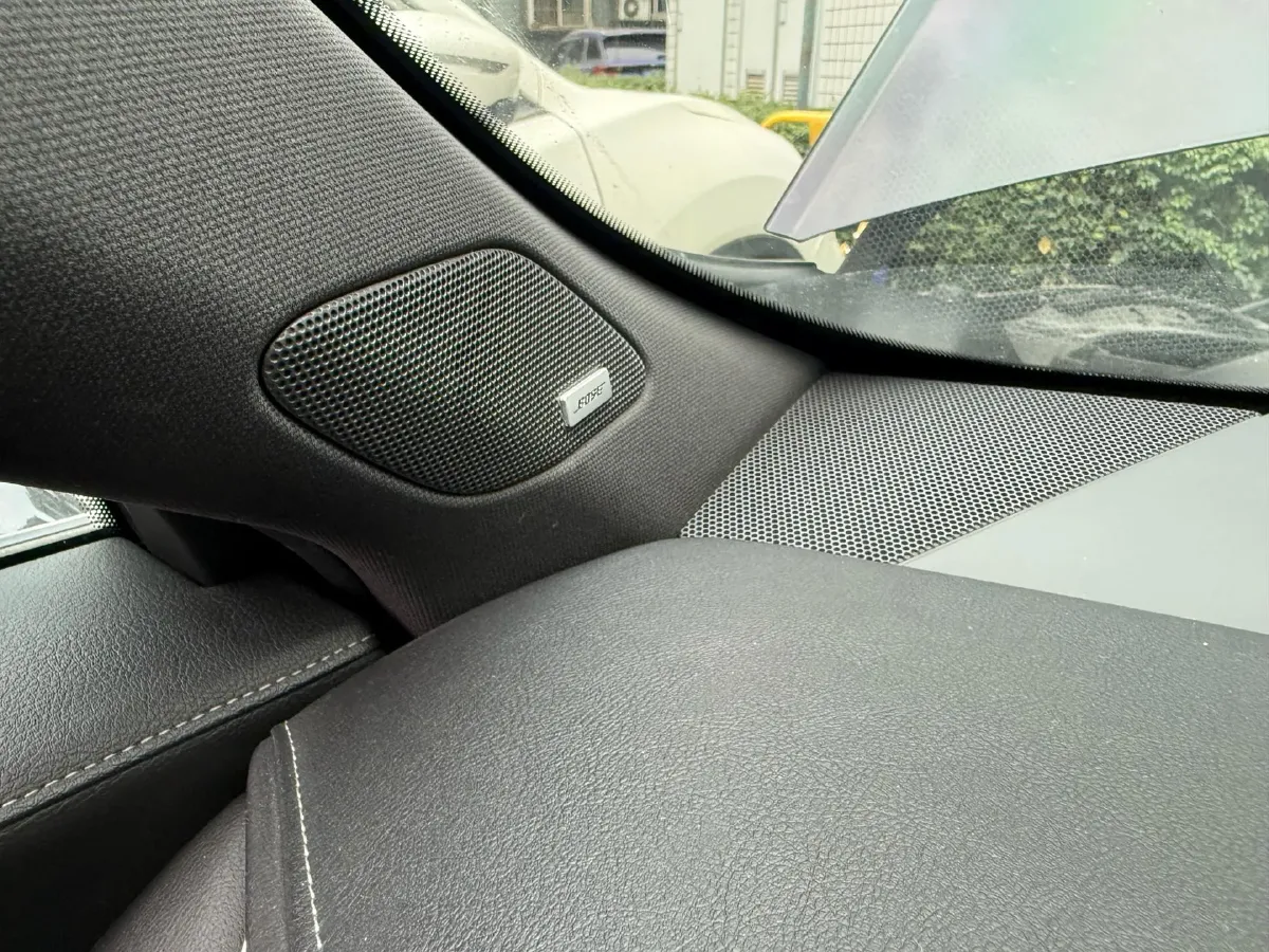 2020 Cadillac XT4 2.0T 237HP L4 9AT,autocango,china used car exporter,china ev exporter,chinese used car exporter,chinese used ev exporter