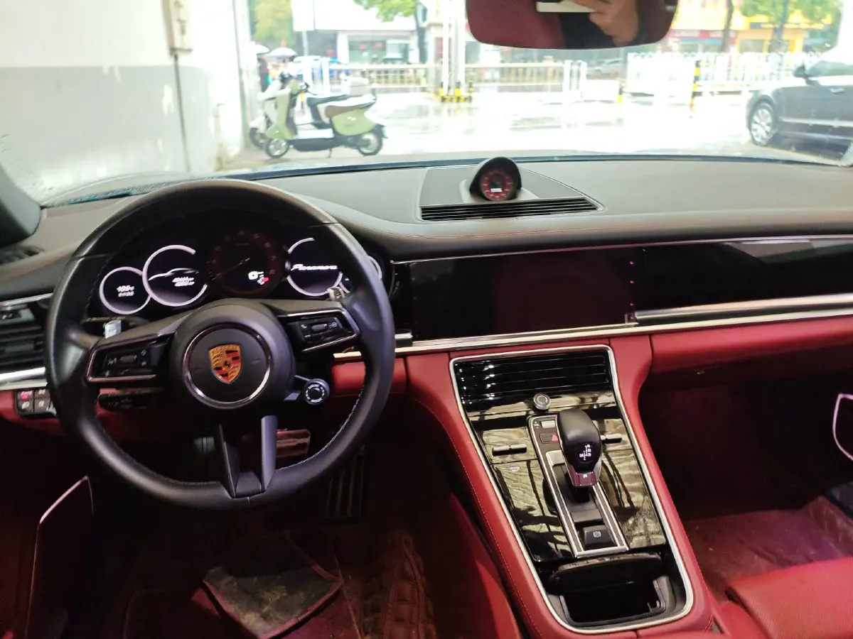 2021 Porsche Panamera 2.9T 330HP V6 8DCT,autocango,china used car exporter,china ev exporter,chinese used car exporter,chinese used ev exporter