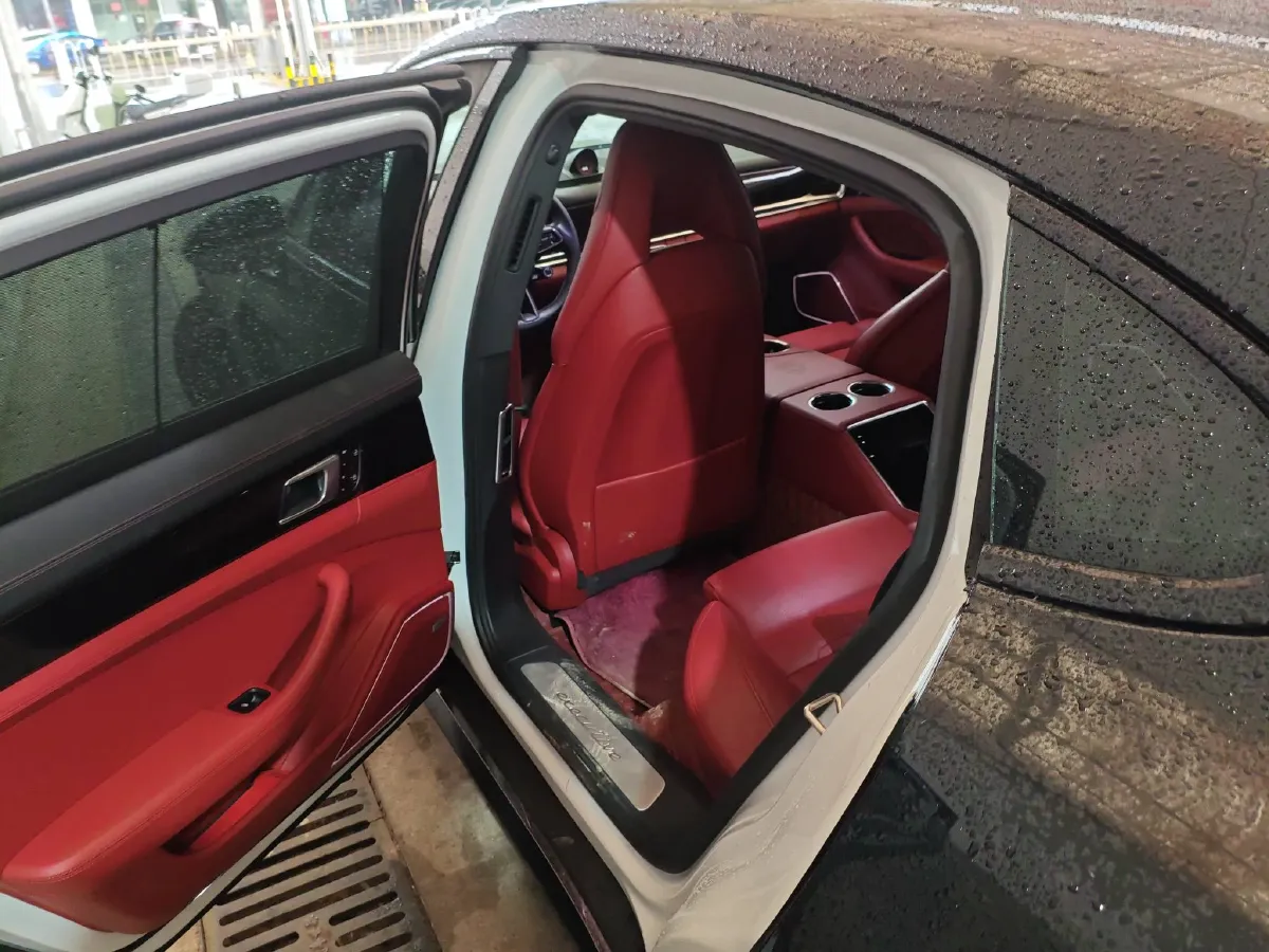 2021 Porsche Panamera 2.9T 330HP V6 8DCT,autocango,china used car exporter,china ev exporter,chinese used car exporter,chinese used ev exporter