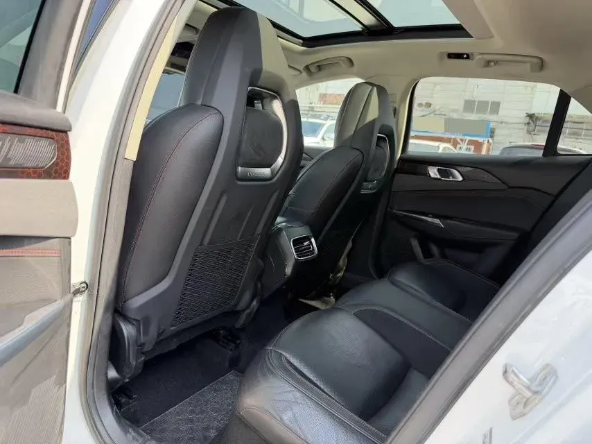 2018 Toyota C-HR 2.0L 171HP L4 CVT,autocango,china used car exporter,china ev exporter,chinese used car exporter,chinese used ev exporter