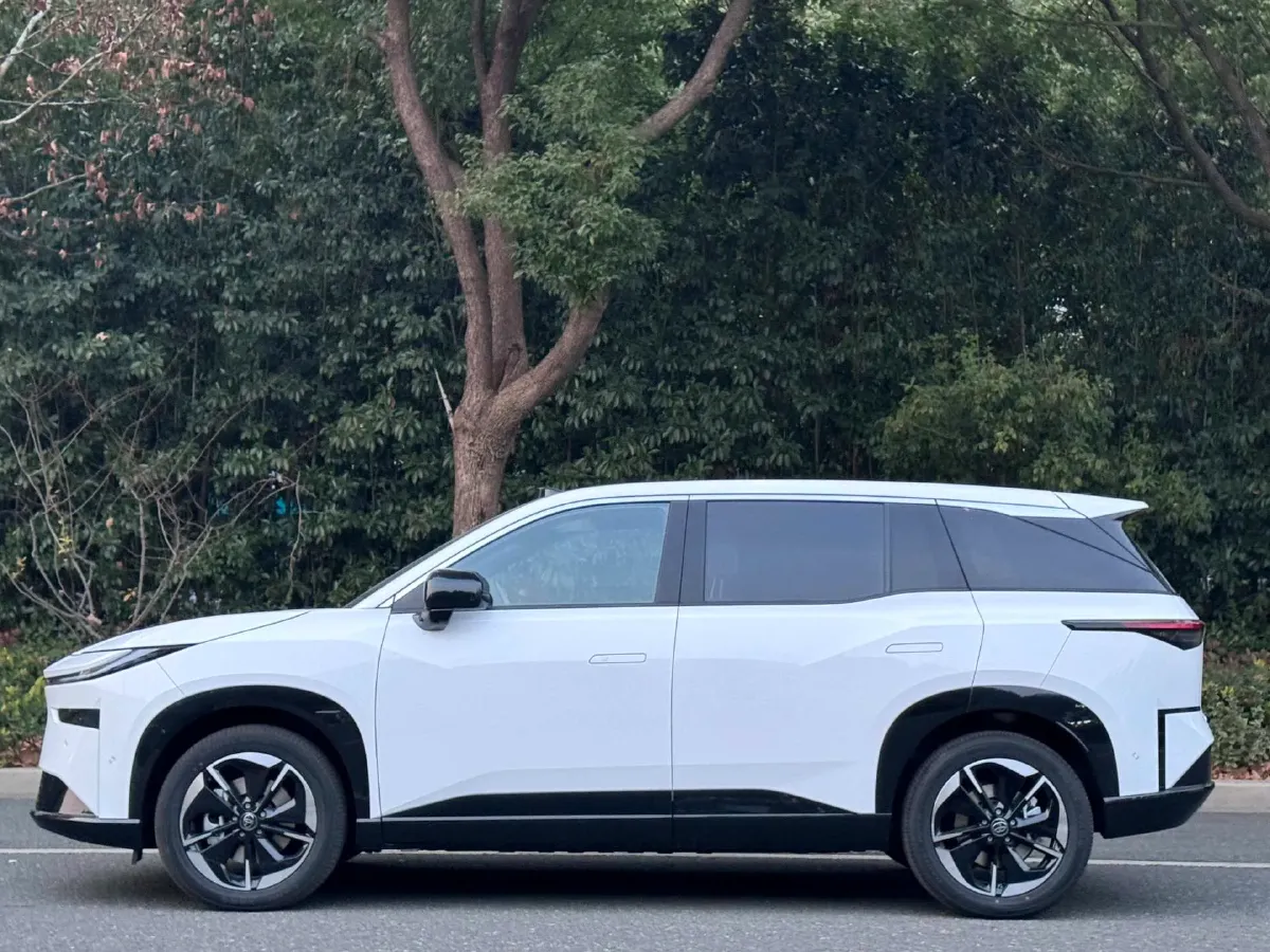 2025 Toyota BZ3X BEV 58.37KWH,autocango,china used car exporter,china ev exporter,chinese used car exporter,chinese used ev exporter