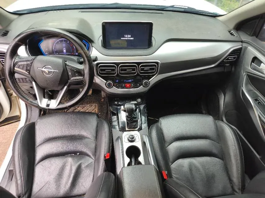 2019 BaoJun 530 1.5T 147HP L4 CVT,autocango,china used car exporter,china ev exporter,chinese used car exporter,chinese used ev exporter