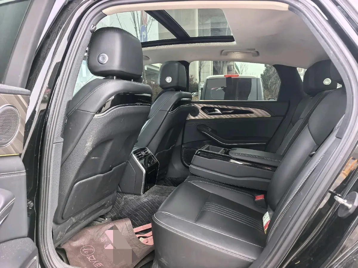 2020 HongQi H9 2.0T 252HP L4 7DCT,autocango,china used car exporter,china ev exporter,chinese used car exporter,chinese used ev exporter