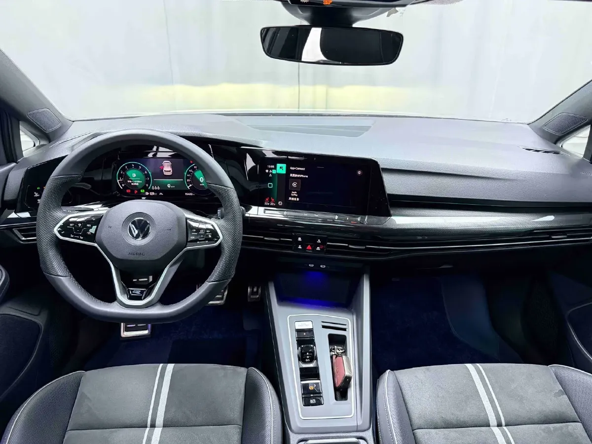 2023 Volkswagen Golf 1.4T 150HP L4 7DCT,autocango,china used car exporter,china ev exporter,chinese used car exporter,chinese used ev exporter