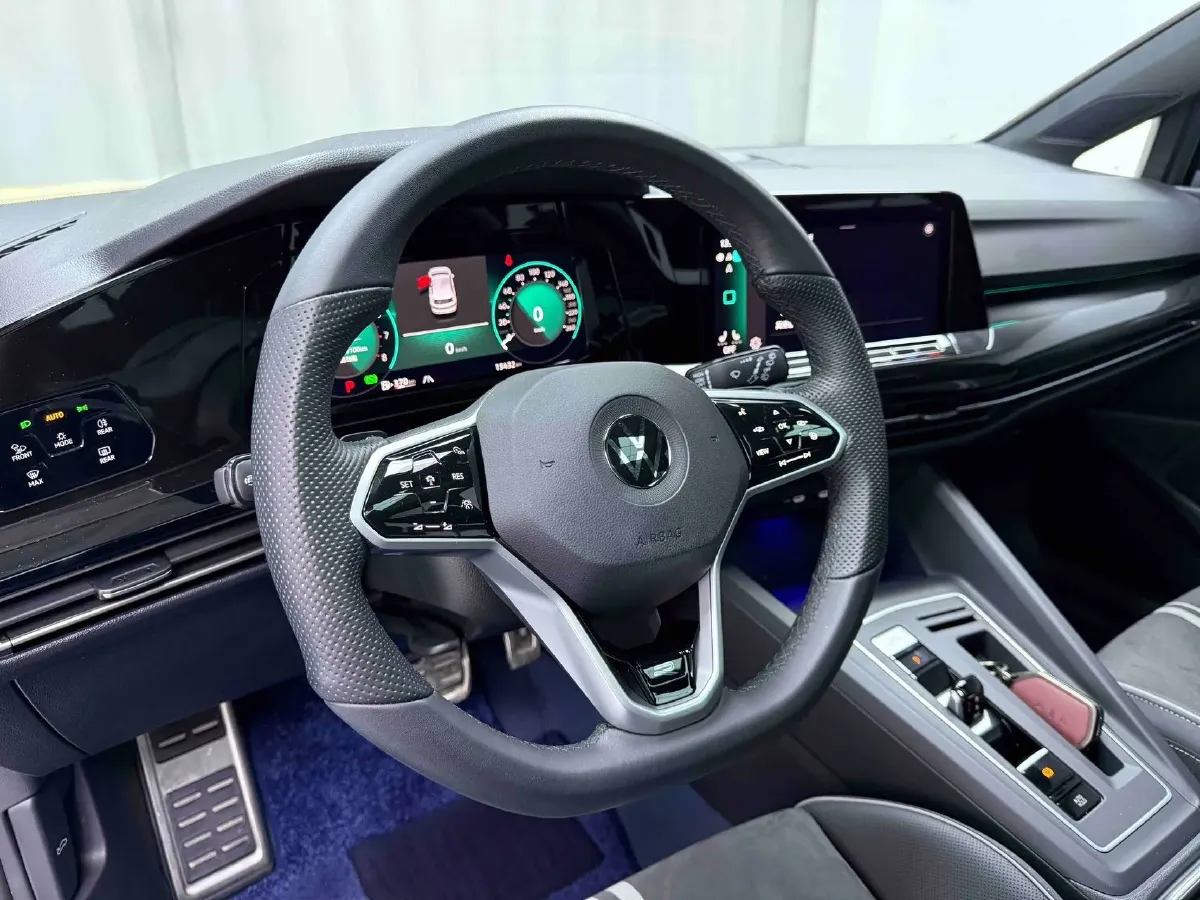 2023 Volkswagen Golf 1.4T 150HP L4 7DCT,autocango,china used car exporter,china ev exporter,chinese used car exporter,chinese used ev exporter