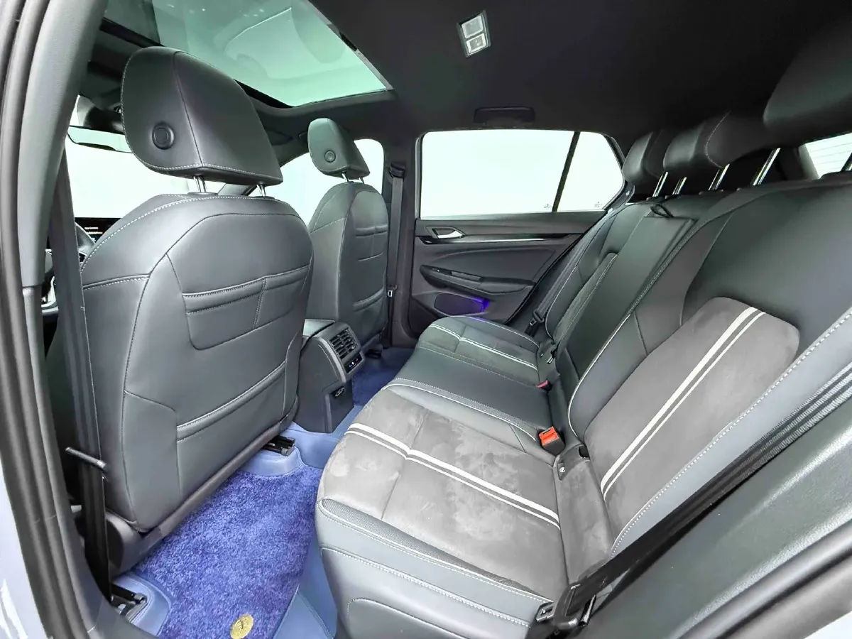 2023 Volkswagen Golf 1.4T 150HP L4 7DCT,autocango,china used car exporter,china ev exporter,chinese used car exporter,chinese used ev exporter