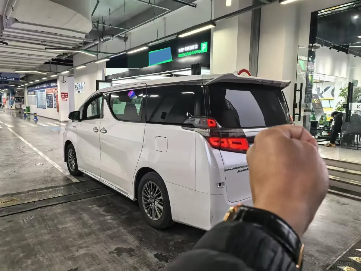2021 Toyota Vellfire 2.5L 117HP L4 E-CVT Hybrid,autocango,china used car exporter,china ev exporter,chinese used car exporter,chinese used ev exporter