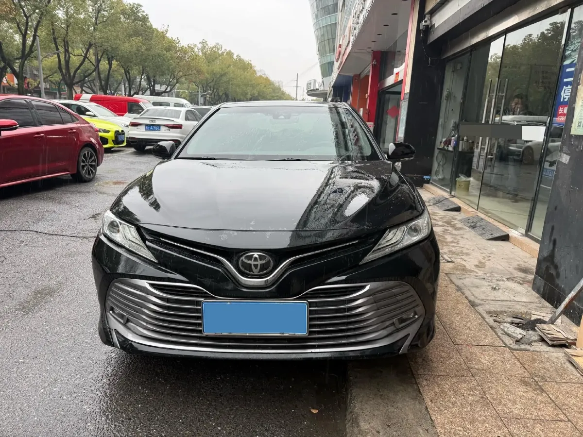 2019 Toyota Camry 2.5L 209HP L4 8AT,autocango,china used car exporter,china ev exporter,chinese used car exporter,chinese used ev exporter