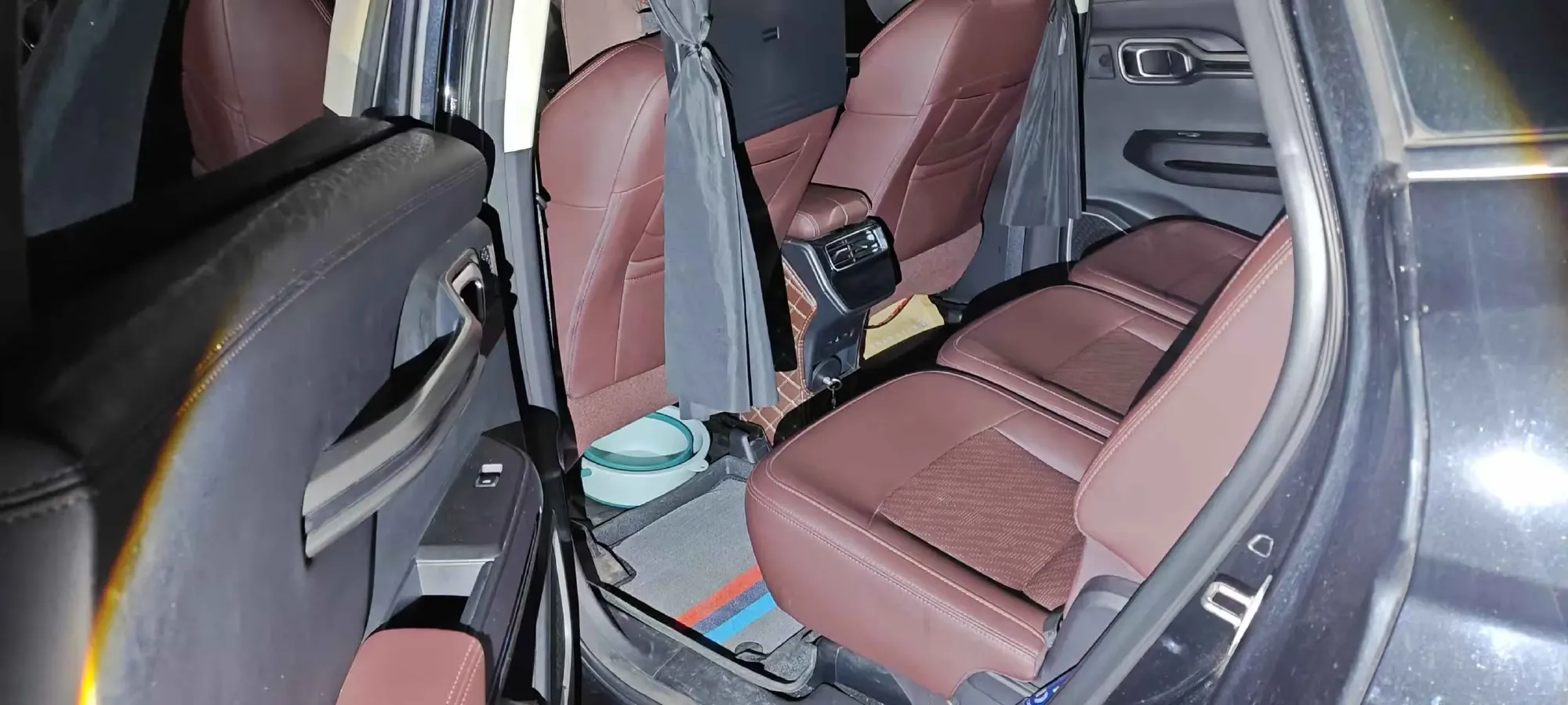 2022 Geely Okavango 1.8T 184HP L4 7DCT,autocango,china used car exporter,china ev exporter,chinese used car exporter,chinese used ev exporter