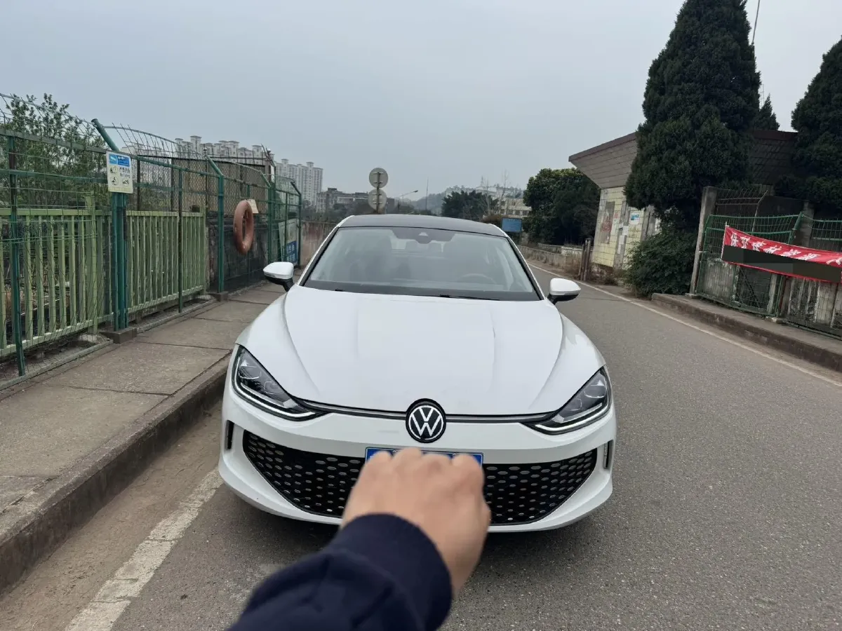 2022 Jetour DASHING i-DM 1.5T 156HP L4 3DHT PHEV 19.27KWH,autocango,china used car exporter,china ev exporter,chinese used car exporter,chinese used ev exporter