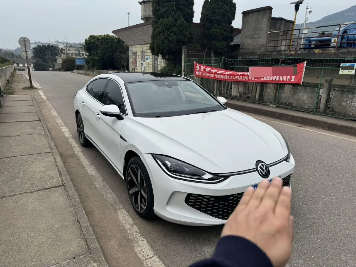 2022 Jetour DASHING i-DM 1.5T 156HP L4 3DHT PHEV 19.27KWH,autocango,china used car exporter,china ev exporter,chinese used car exporter,chinese used ev exporter