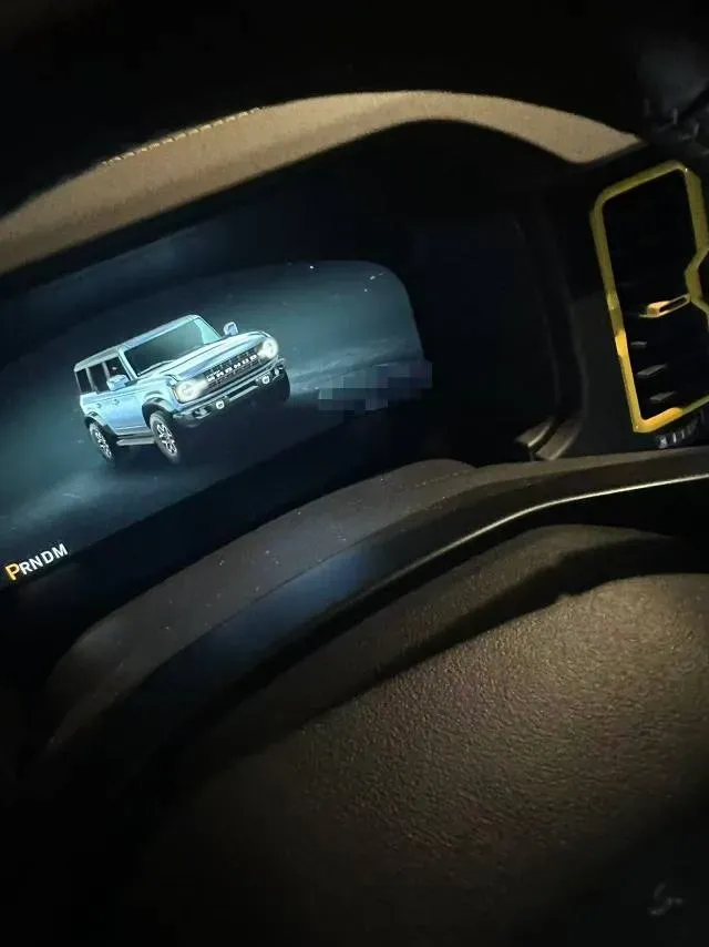 2024 Ford Bronco 2.3T 275HP L4 10AT,autocango,china used car exporter,china ev exporter,chinese used car exporter,chinese used ev exporter