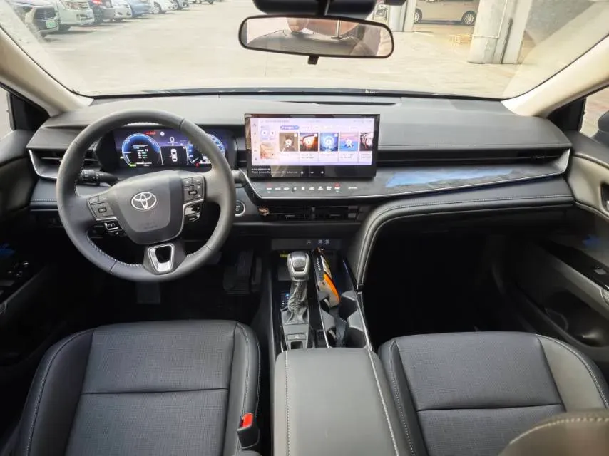 2024 Toyota Camry 2.0L 152HP L4 E-CVT Hybrid,autocango,china used car exporter,china ev exporter,chinese used car exporter,chinese used ev exporter