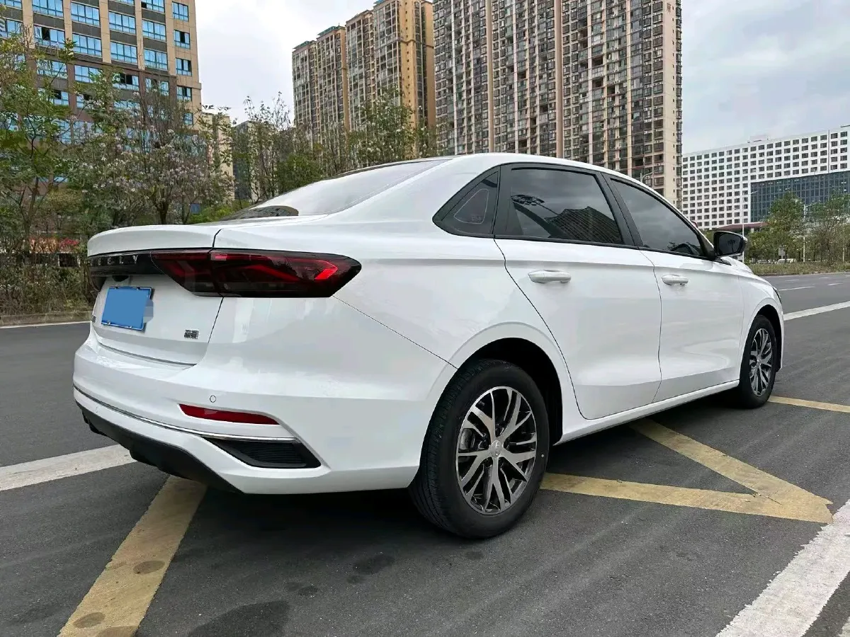 2025 Geely Emgrand 1.5L 127HP L4 CVT,autocango,china used car exporter,china ev exporter,chinese used car exporter,chinese used ev exporter