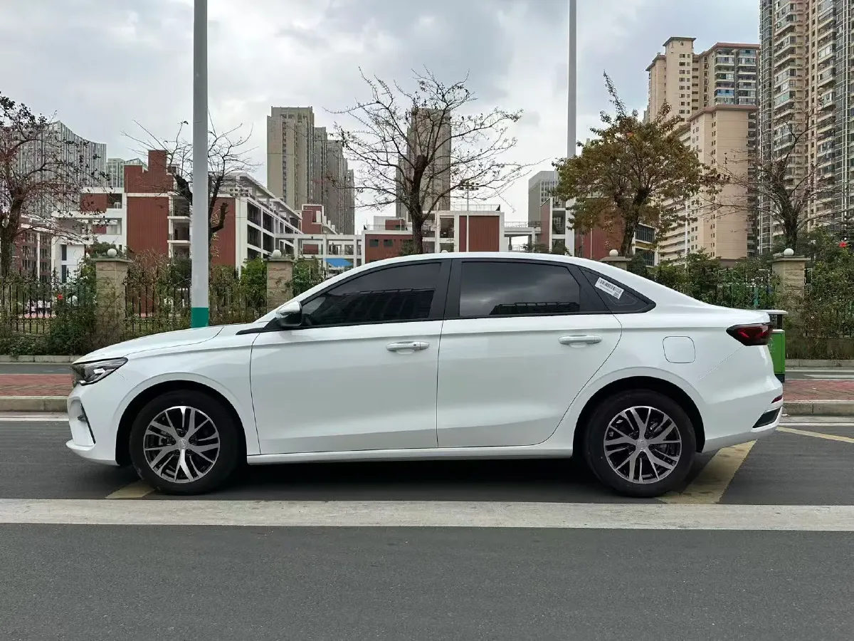 2025 Geely Emgrand 1.5L 127HP L4 CVT,autocango,china used car exporter,china ev exporter,chinese used car exporter,chinese used ev exporter
