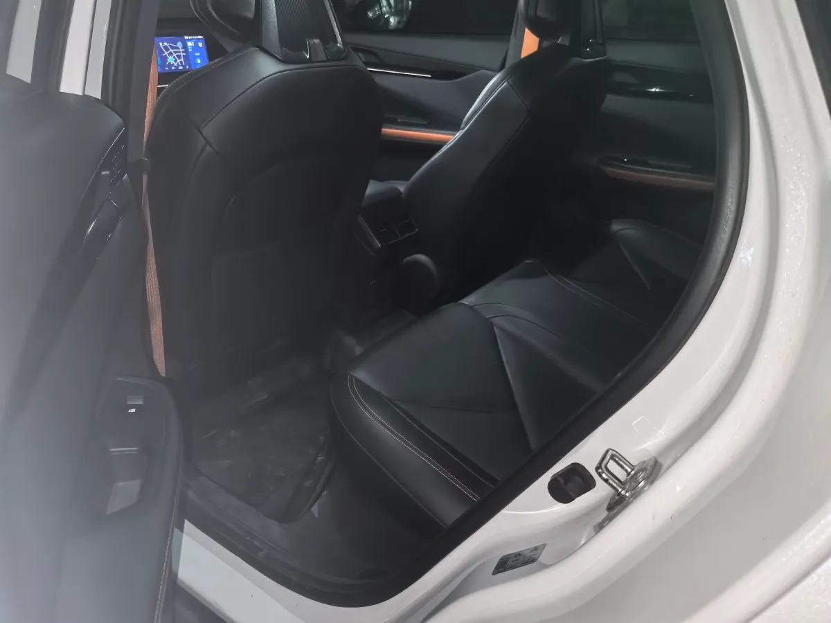 2023 ChangAn UNI-V 1.5T 188HP L4 7DCT,autocango,china used car exporter,china ev exporter,chinese used car exporter,chinese used ev exporter