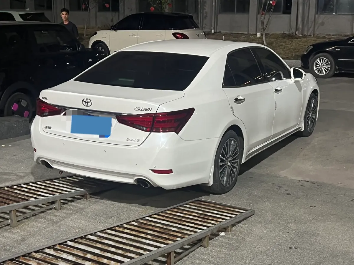 2018 Toyota Highlander 2.0T 220HP L4 6AT,autocango,china used car exporter,china ev exporter,chinese used car exporter,chinese used ev exporter