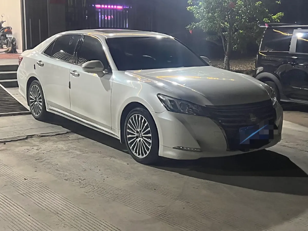 2018 Toyota Highlander 2.0T 220HP L4 6AT,autocango,china used car exporter,china ev exporter,chinese used car exporter,chinese used ev exporter