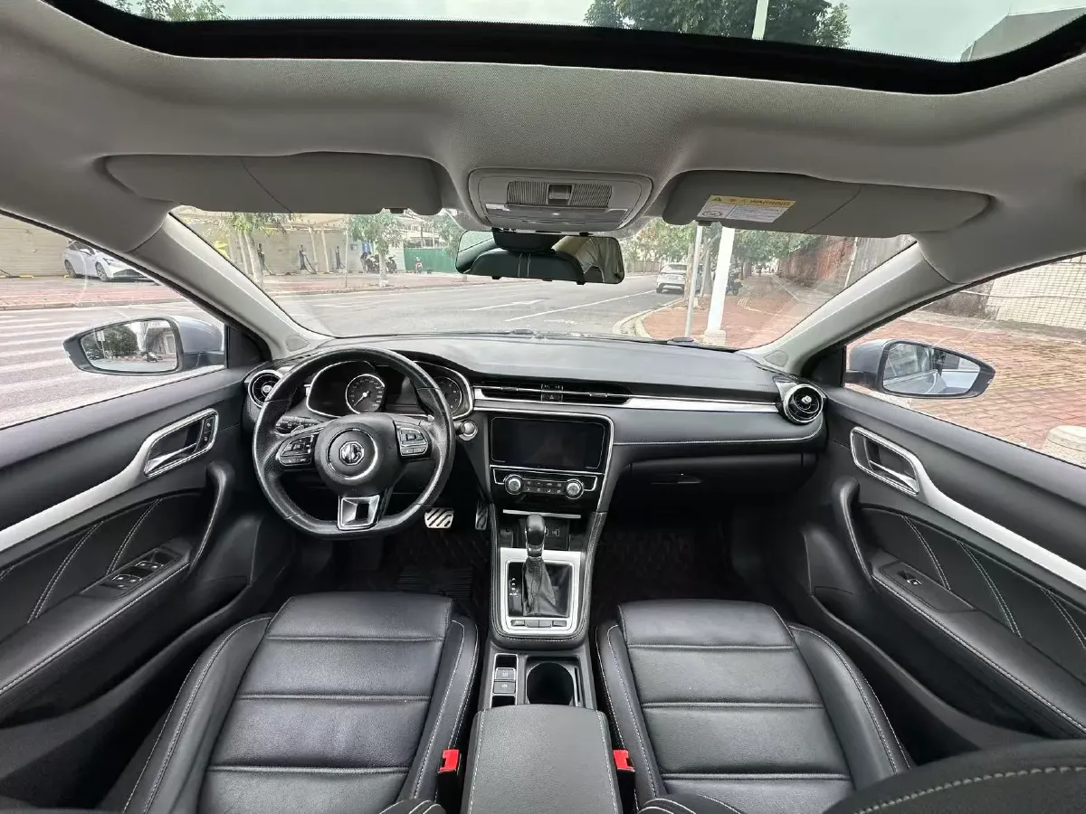 2019 MAXUS XinTu V80 2.5T 136HP L4 6AMT,autocango,china used car exporter,china ev exporter,chinese used car exporter,chinese used ev exporter