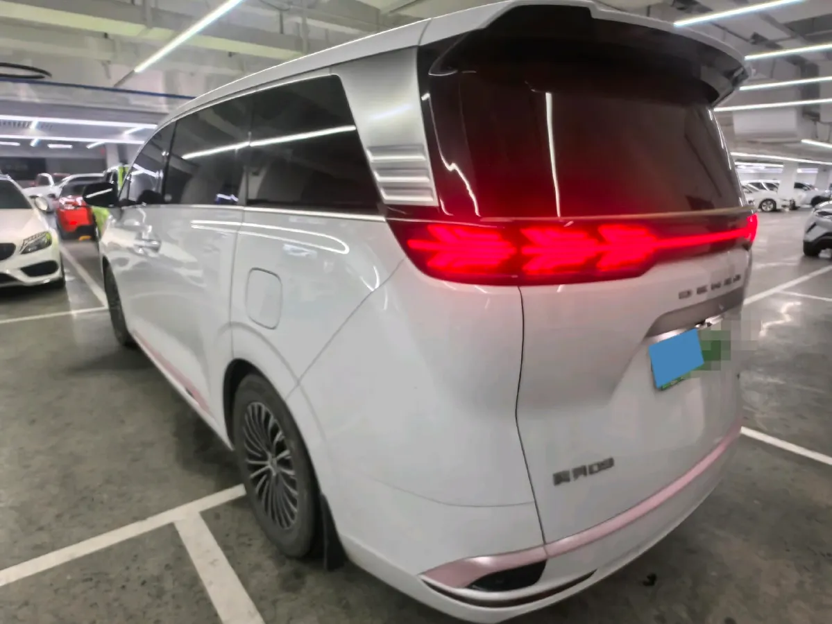 2024 Denza D9 1.5T 139HP L4 E-CVT PHEV 40KWH,autocango,china used car exporter,china ev exporter,chinese used car exporter,chinese used ev exporter