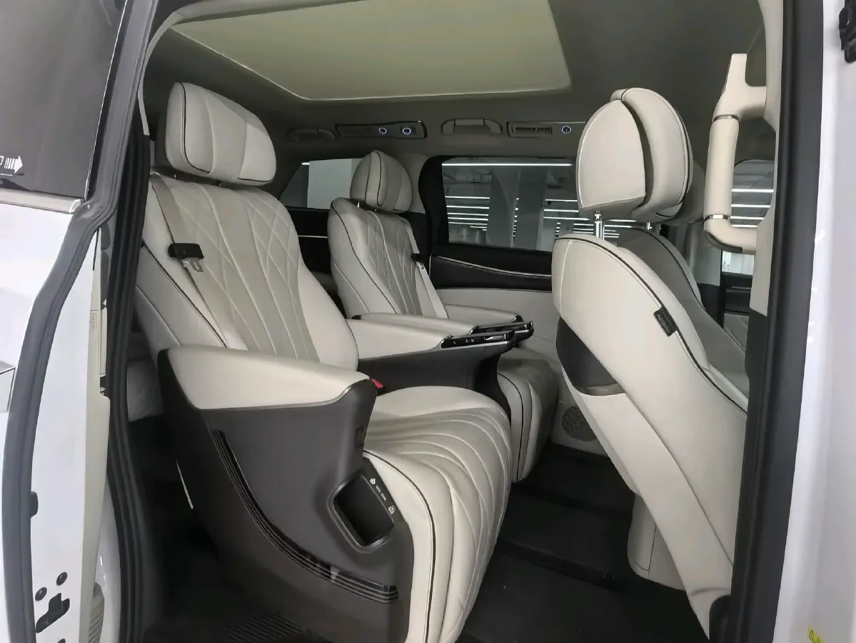 2024 Denza D9 1.5T 139HP L4 E-CVT PHEV 40KWH,autocango,china used car exporter,china ev exporter,chinese used car exporter,chinese used ev exporter