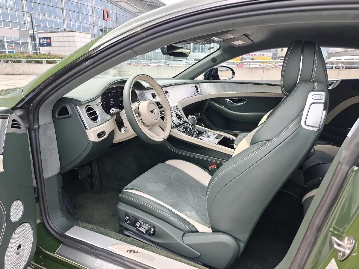 2023 Bentley Continental 4.0T 549HP V8 8DCT,autocango,china used car exporter,china ev exporter,chinese used car exporter,chinese used ev exporter