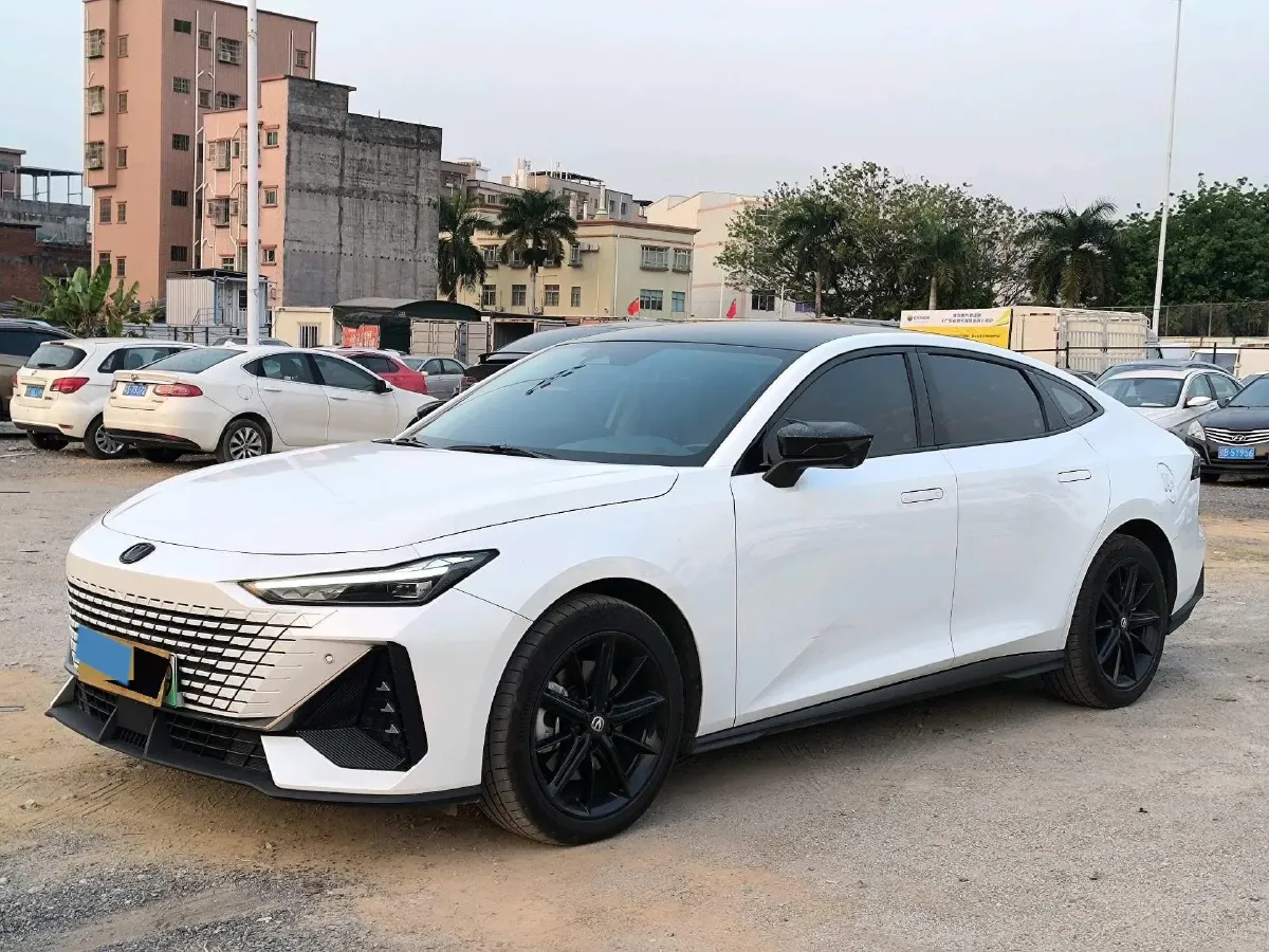 2023 ChangAn UNI-V iDD 1.5T 170HP L4 6TCT PHEV 18.4KWH,autocango,china used car exporter,china ev exporter,chinese used car exporter,chinese used ev exporter
