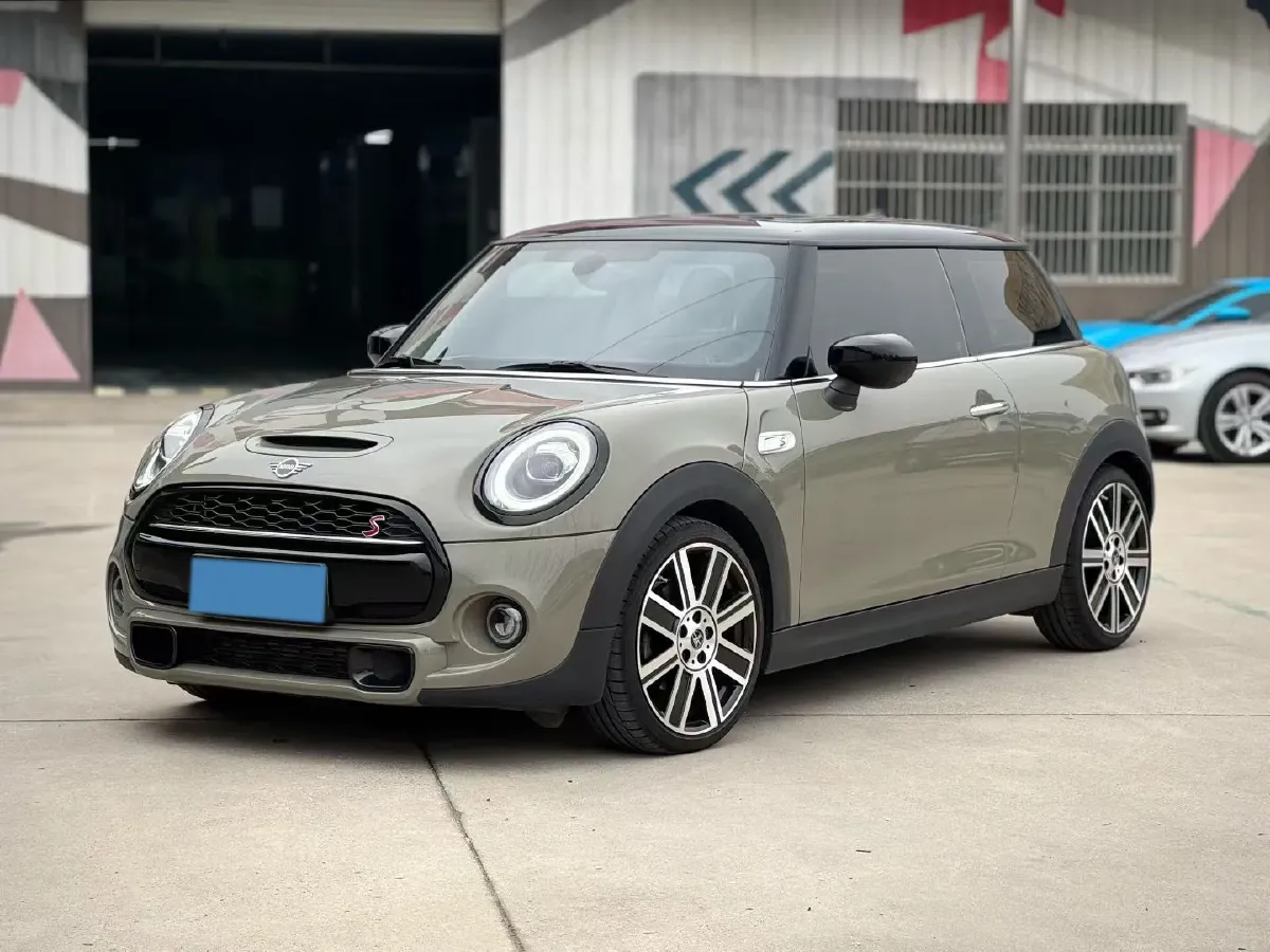 2020 MINI MINI 2.0T 192HP L4 7DCT,autocango,china used car exporter,china ev exporter,chinese used car exporter,chinese used ev exporter