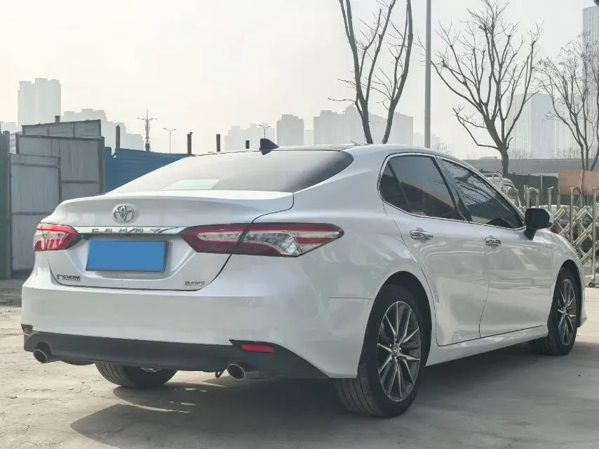 2021 Toyota Camry 2.5L 209HP L4 8AT,autocango,china used car exporter,china ev exporter,chinese used car exporter,chinese used ev exporter