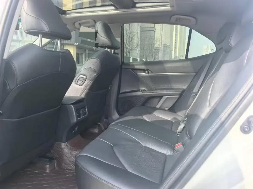 2021 Toyota Camry 2.5L 209HP L4 8AT,autocango,china used car exporter,china ev exporter,chinese used car exporter,chinese used ev exporter