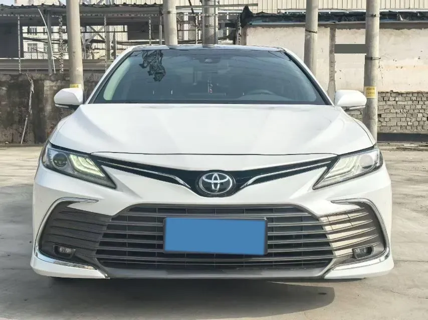 2021 Toyota Camry 2.5L 209HP L4 8AT,autocango,china used car exporter,china ev exporter,chinese used car exporter,chinese used ev exporter