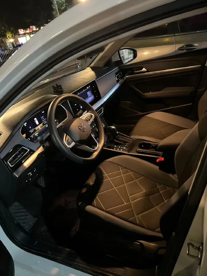 2023 Volkswagen Lavida 1.5L 113HP L4 6AT,autocango,china used car exporter,china ev exporter,chinese used car exporter,chinese used ev exporter
