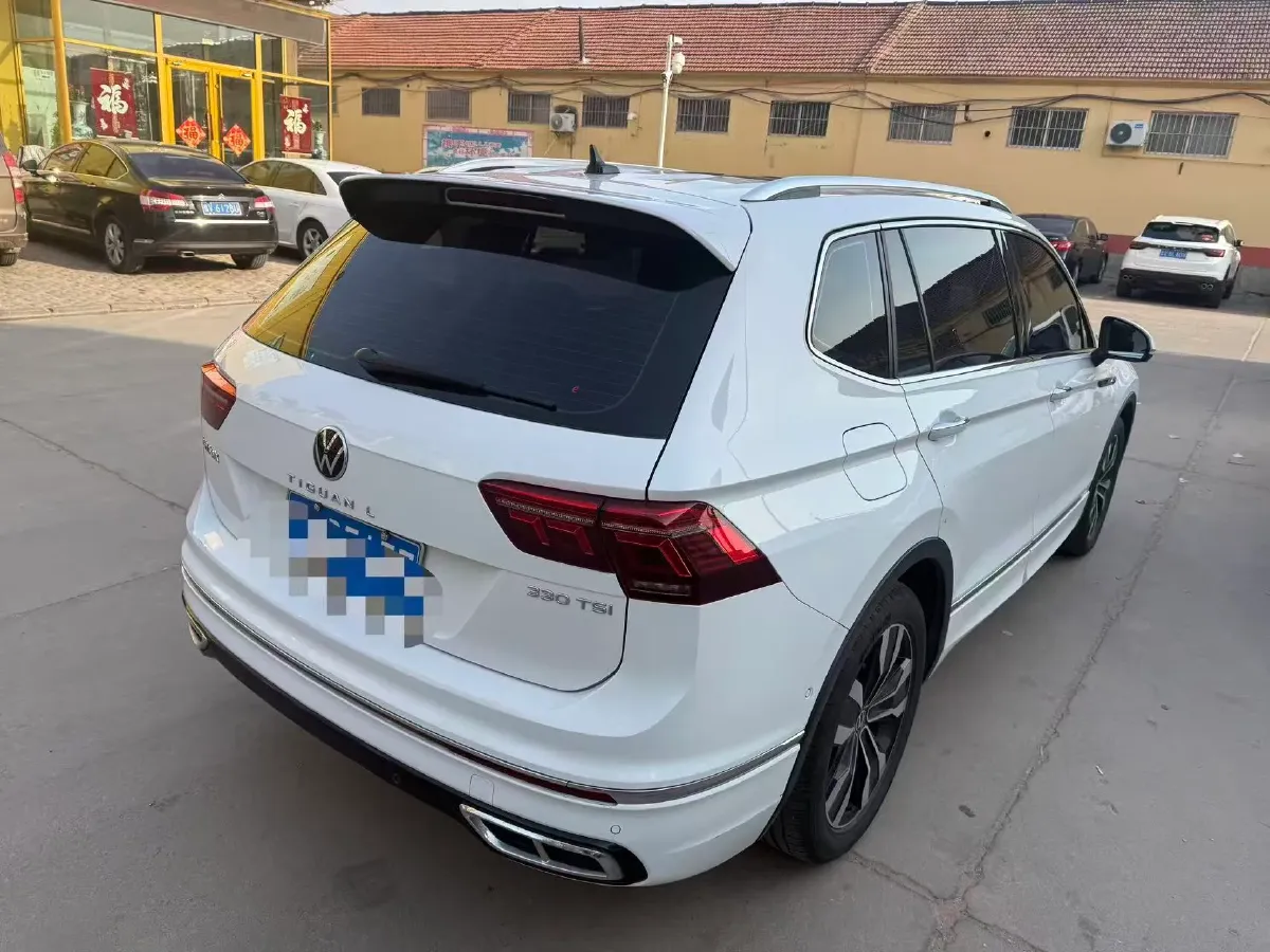 2023 Volkswagen Tiguan L 2.0T 186HP L4 7DCT,autocango,china used car exporter,china ev exporter,chinese used car exporter,chinese used ev exporter
