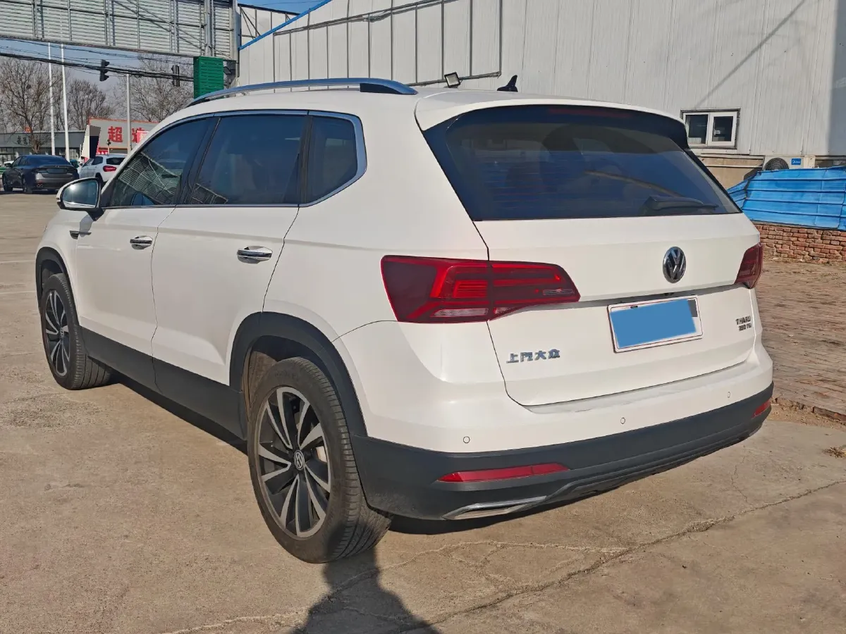 2019 MINI MINI 1.5T 102HP L3 7DCT,autocango,china used car exporter,china ev exporter,chinese used car exporter,chinese used ev exporter