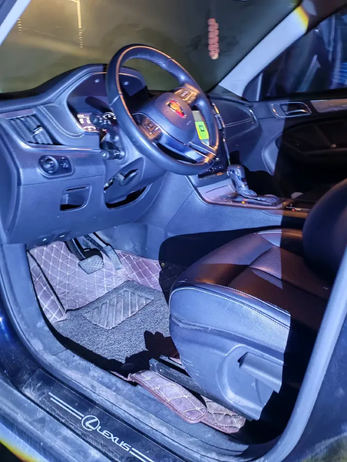 2020 Roewe RX5 1.5T 169HP L4 7DCT,autocango,china used car exporter,china ev exporter,chinese used car exporter,chinese used ev exporter