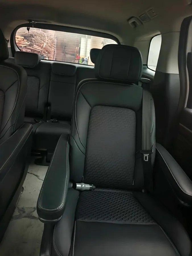 2023 GAC Trumpchi M8 2.0T 252HP L4 8AT,autocango,china used car exporter,china ev exporter,chinese used car exporter,chinese used ev exporter